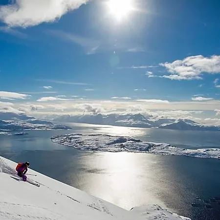 Lyngen Experience Hotel 4*
